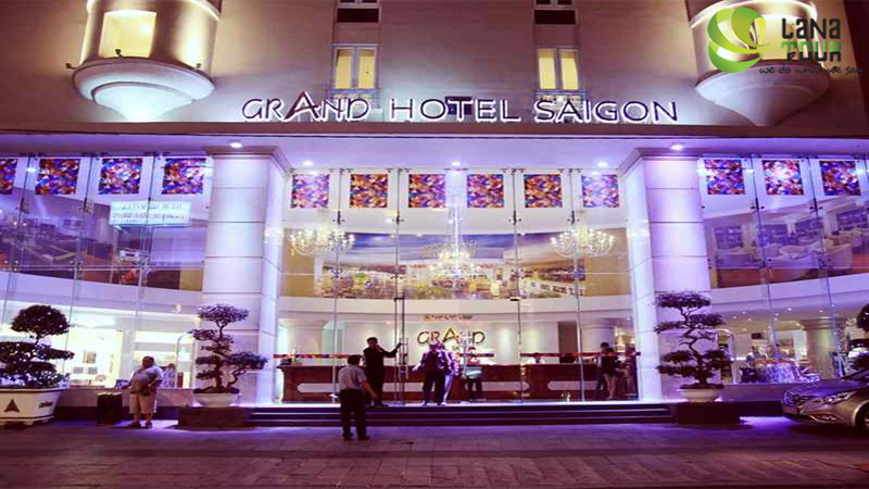 GRAND 4*